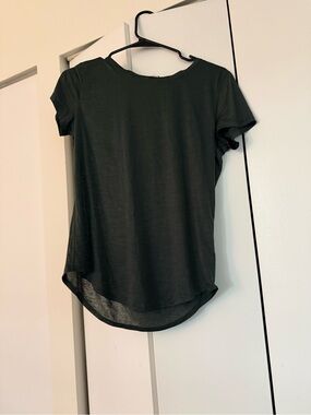 lululemon athletica Black Short Sleeve Tee
